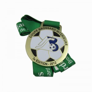 Nogometna medalja od američke meke emajlirane legure cinka jeftinog dizajna za sportske susrete