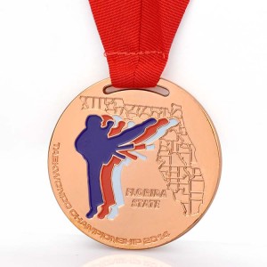 الصين صانع الميدالية المورد تصفيح Glod مخصص حامل ميدالية التايكوندو المعدنية