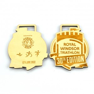 Design personalizzato all'ingrosso con incisione laser Logo Medaglie in legno maratona sportiva Titolare Medaglia in legno vuota souvenir