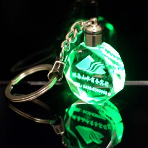 Lag luam wholesale Customized 3D Tsheb Logo iav Ntsiab Nplhaib Led Light Keyring Crystal Keychain Laser Engraving Key Chain