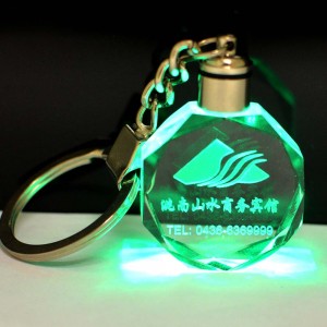 Porte-clés en verre avec Logo de voiture 3D sur mesure, lumière Led, en cristal, gravure Laser, vente en gros