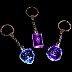 China Artigifts Factory Custom Glass Key Ring 3D Crystal Keyring Laser Logo Keychain Photo Sublimation Blank Crystal Key Chain Led