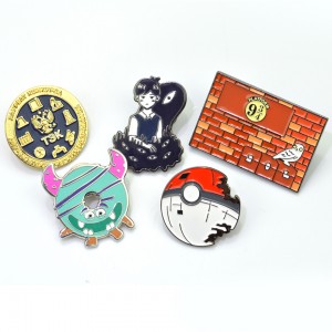 Enamel Pin Factory Bulk Free Sample No Minimum Fashion Design Meatal Lapel Pin Cute Anime Hard Anime Brooch Pin