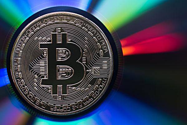 Shtetet e Bashkuara rikuperojnë një pjesë të shpërblimit të Bitcoin të paguar për CEO-n e hakerëve: pala tjetër përdori vetëm një fjalëkalim për të përfunduar pushtimin