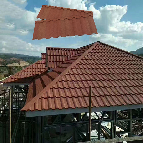 0,40 mm ķieģeļu UV izturīga jumta loksne ar akmens pārklājumu mājas jumta segumam