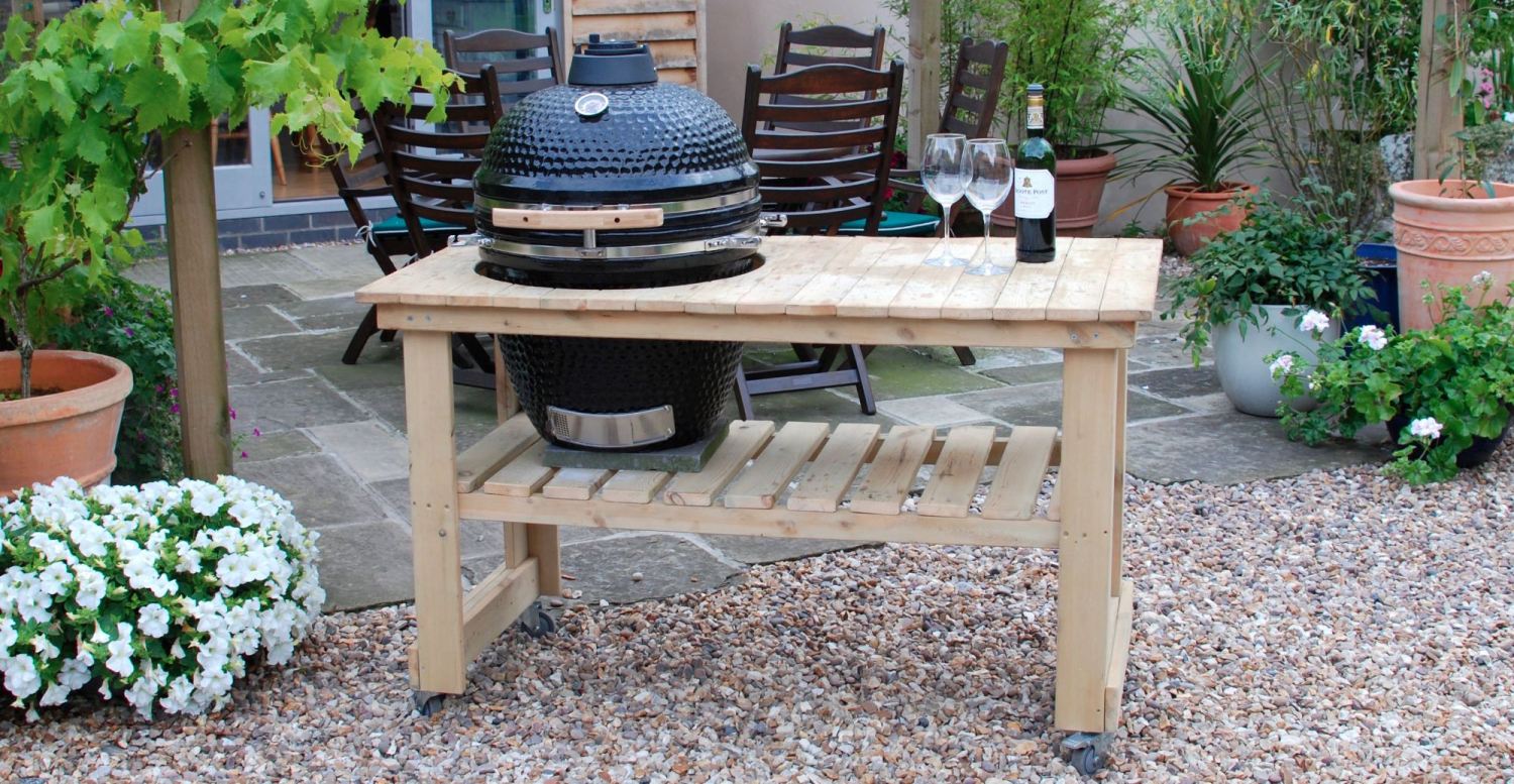 What is a kamado grill and what are they used for?