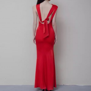 Customized Red Satin Silk Bridal Wedding Gowns