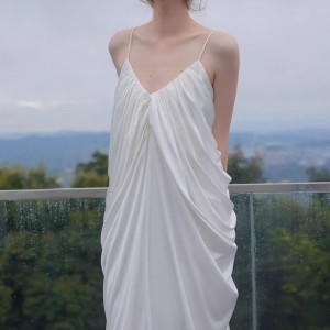 White Satin Pleated Elegant Evening Dress Manufacturer