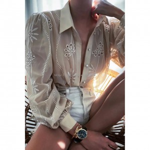 White Cotton Hollowed-Out Flower Lapel Shirt