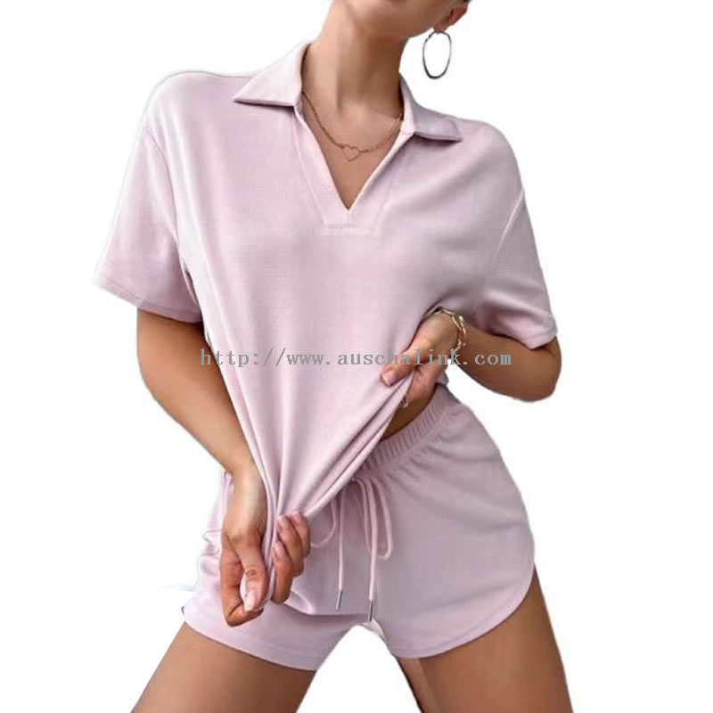 High definition Vest Manufacturer - 2022 Summer Short Sleeve V-neck Solid Color Top And Shorts Casual Suit for Women – Auschalink