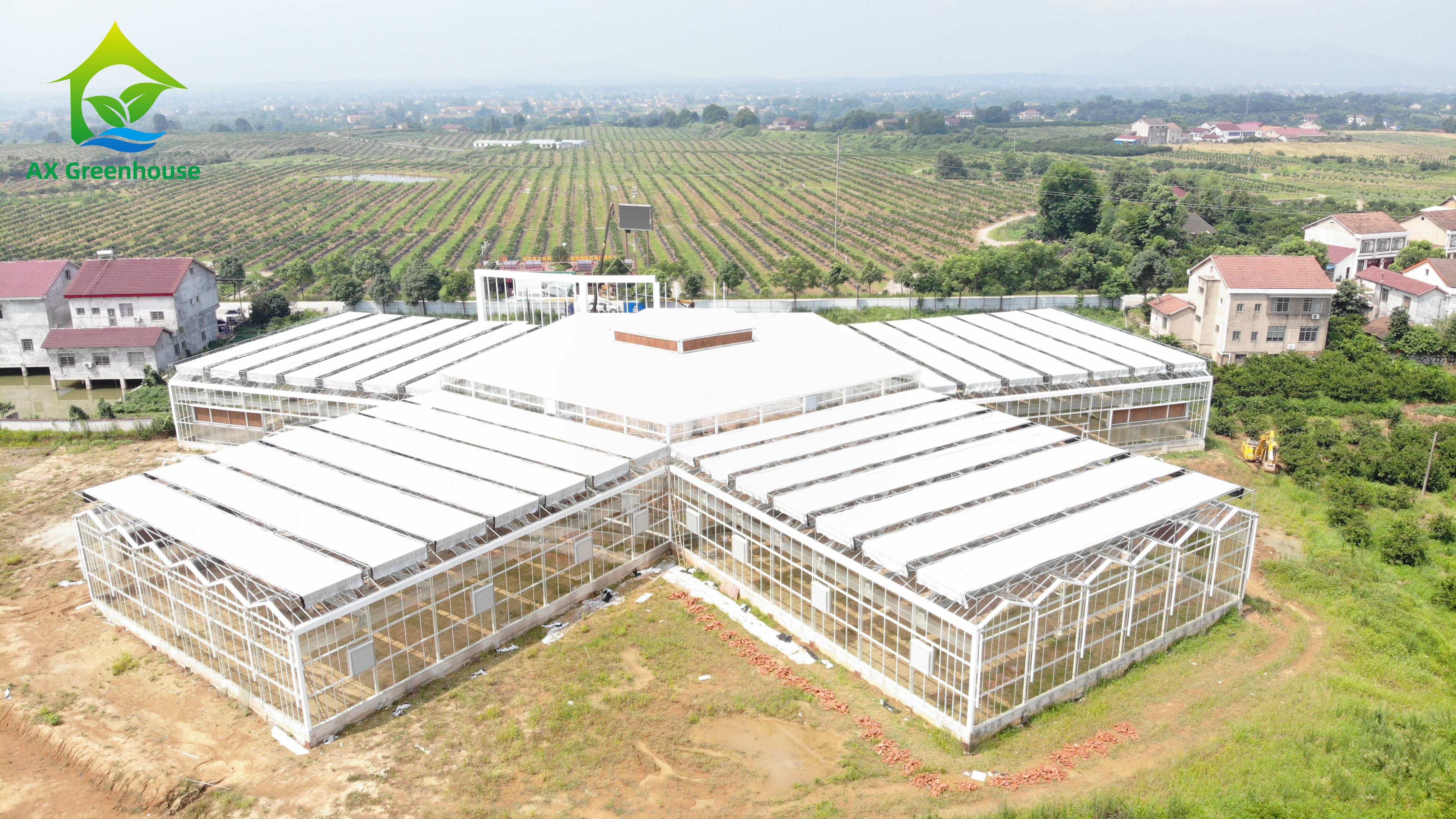 Modern Multi-span Venlo glass Greenhouse With intelligent control system Featured Image
