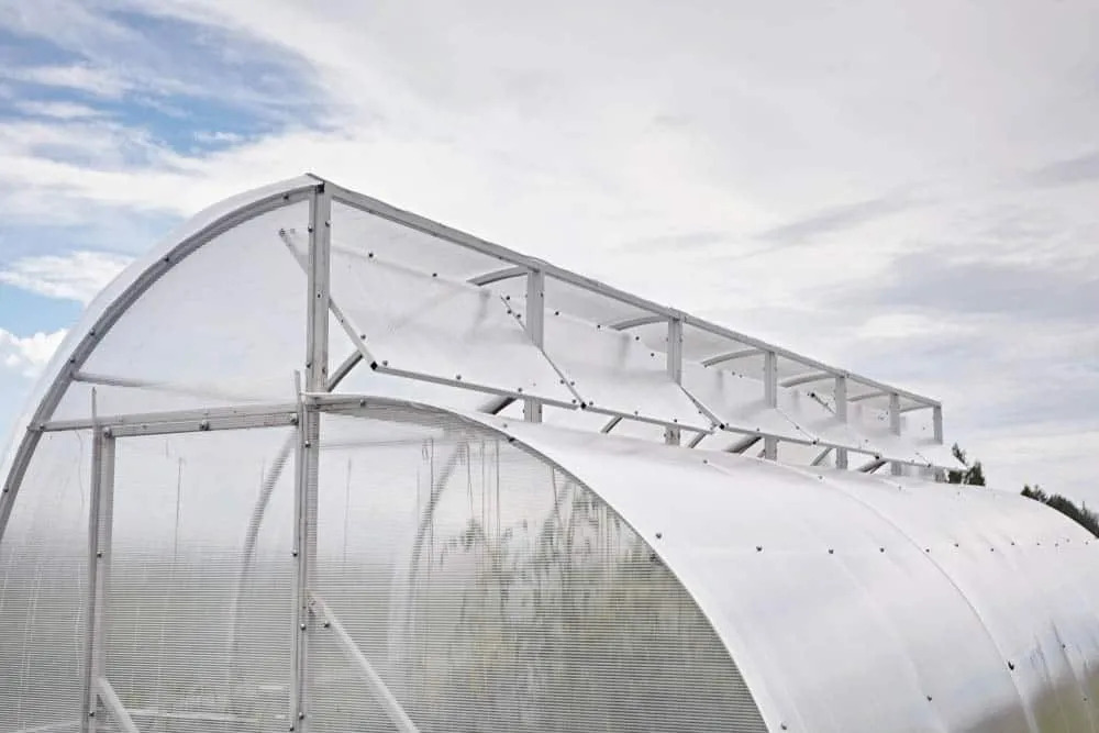 Performance of smart pc sheet greenhouse construction
