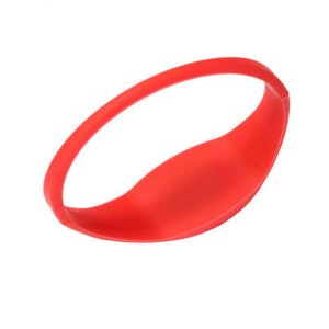 Factory Price Hot Selling RFID Closed silicone wristbands NFC Rubber Bracelet Rfid Silicone Wristband For E-Ticket