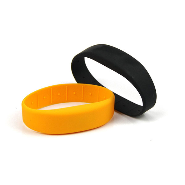 Custom Fabric Wristbands with RFID Smart Card Tag