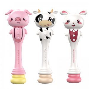 Kids Outdoor Cute Pig/Rabbit/Cow Soap Water Bubble Stick Plastic Electric Cartoon Animals Bubble Wand Toy with Light and Music