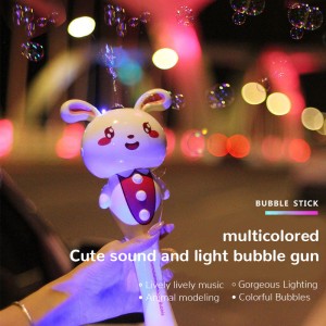 बच्चों के लिए आउटडोर प्यारा सुअर/खरगोश/गाय साबुन पानी का बुलबुला स्टिक प्लास्टिक इलेक्ट्रिक कार्टून पशु बुलबुला छड़ी खिलौना प्रकाश और संगीत के साथ