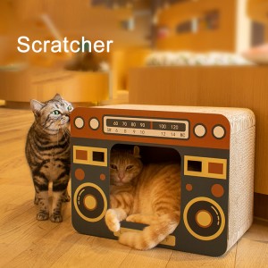 Kartong katt gjemmer lekehus med Scratcher
