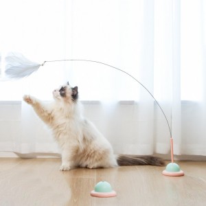 Mainan hewan peliharaan stik penggoda kucing dengan mangkuk isap dan aksesorisnya
