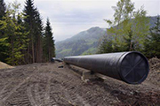 What are the factors that affect the performance of the steel pipeline