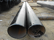 À propos des caractéristiques et des utilisations des tuyaux en acier à joint droit