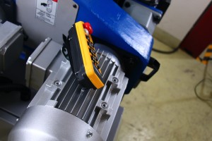 Máquina de chanfradura de placa resistente com controle remoto GMM-100LY
