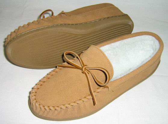 mens suede moccasin slipper with lace tied on vamp Featured Image