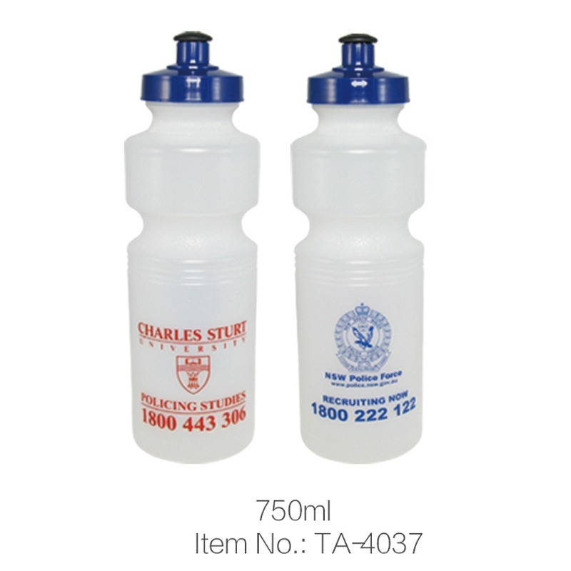 China Bpa free 750ml Plastic Sport Bottle1