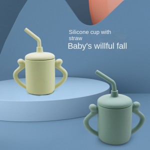 kids silicone water cup with straw