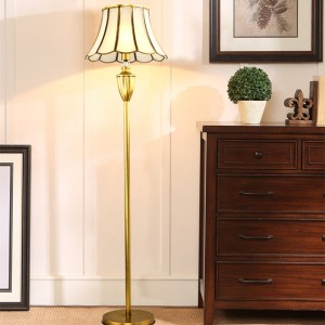 Vloertaaklamp voor binnenshuis Messing Kleuren LED Woondecoratie Goud Ijzer Moderne vloerlamp