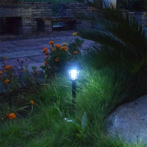 Solar Bug Zapper Zunanja vodotesna UV LED svetilka proti komarjem na sončno energijo za vrtno dvorišče in v zaprtih prostorih