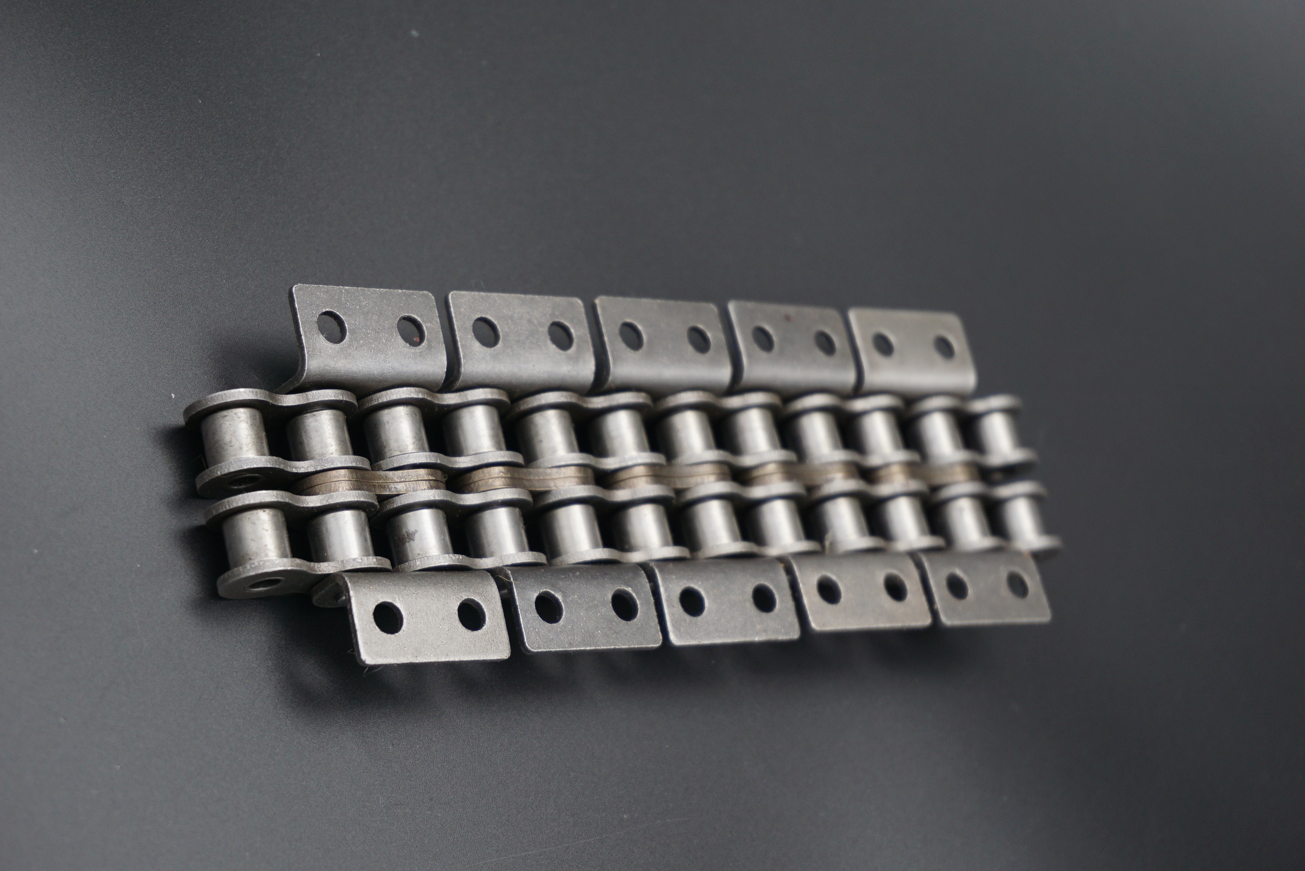 are 16b and 80 roller chain interchangeable