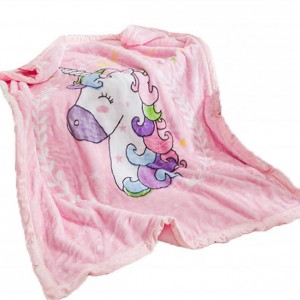 Pink Unicorn Pattern Comfortable Flannel Children’s Blanket