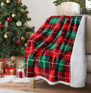 Red  Plaid Christmas Throw TV Sherpa Blanket 50″ x 60″, Super Soft Warm Comfy Plush Fleece Bedding Couch Cabin Decorative Throw Blanket
