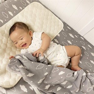 Baby Company Heavenly Soft Chenille Sherpa Receiving Blanket, 3D Gray, 30″ x 35″, for Boys and Girls