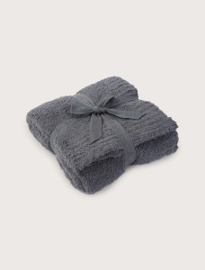 Wholesale double face 100 polyester coral fleece blanket knitted jacquard solid color sofa blanket