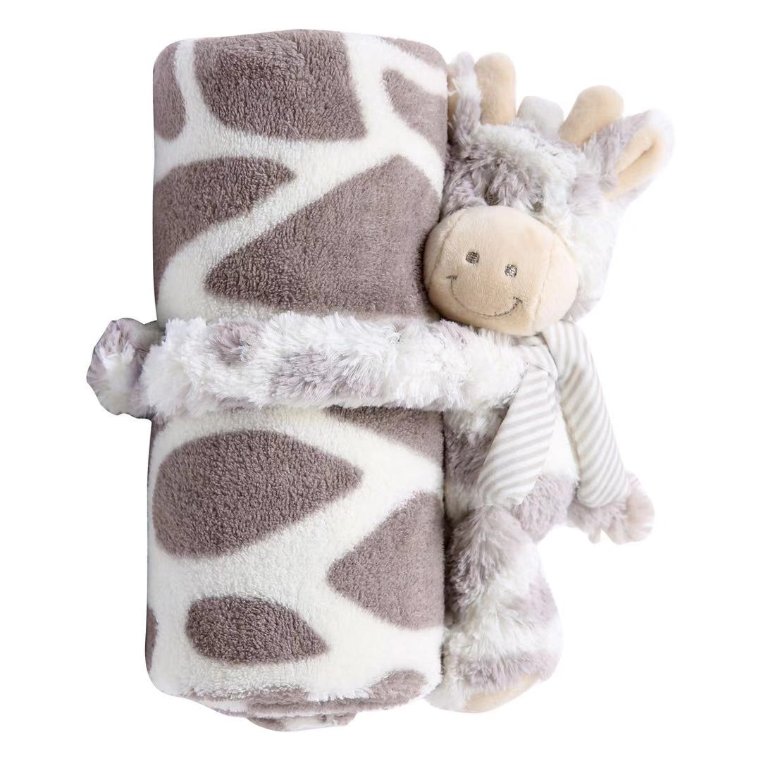 Cross Border Wholesale Hot sale 100% polyester baby flannels toy animals newborn summer quilt blanket Featured Image