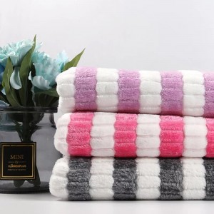 Pillow soft colorful fabric flannel with hoodie baby ribbed lined home furnishing fleece blankets swaddle