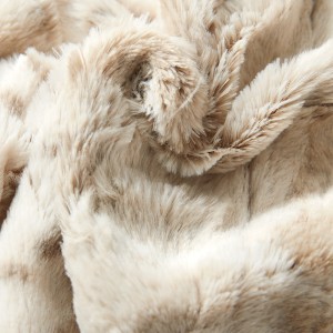 Cross border new winter blanket Amazon thickened white leopard blanket double layer nap blanket warm knee blanket
