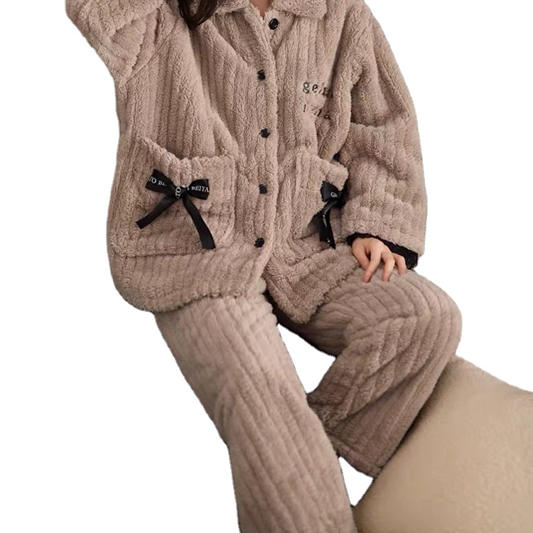 Factory best selling Winter Heavy Blankets - 2020 hot sale sleepwear women’s corduroy sleepwear coral fleece outerwear pajamas – Baoyujia