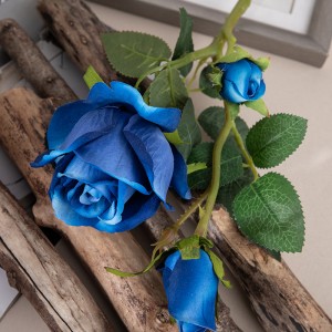 MW03334 बिक्री के लिए सुंदर विवाह सजावट प्राकृतिक गुलाब कृत्रिम फूल लंबे तने वाला मखमली स्प्रे