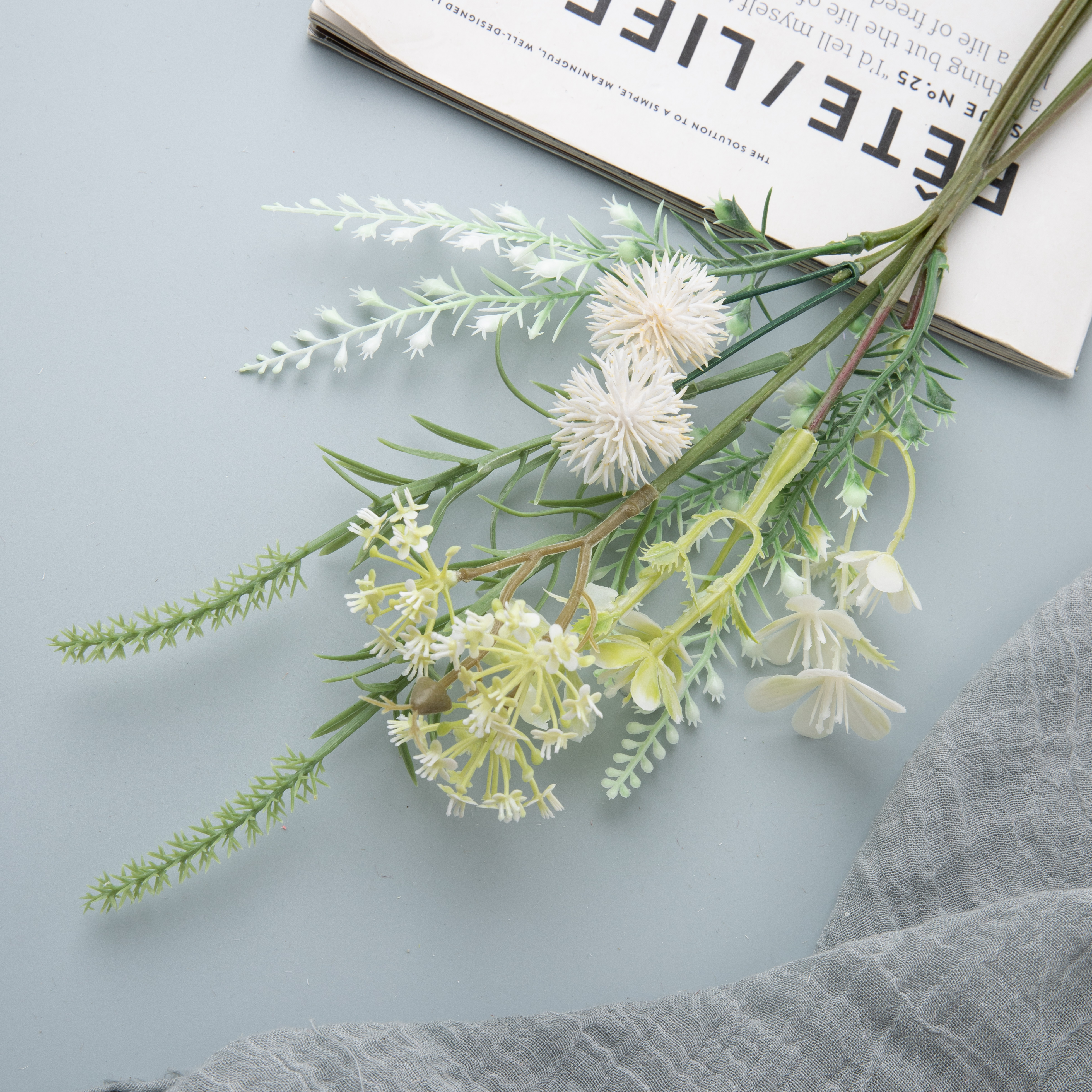 DY1-6051 ხელოვნური ყვავილების თაიგული Dandelion პოპულარული საქორწილო ცენტრები