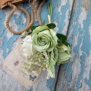 DY1-4550 Bouquet di fiori artificiali Rose Decorazione popolare per matrimoni da giardino