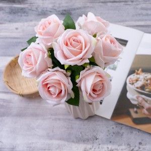 CL86501 Künstlicher Blumenstrauß Rose. Hochwertiger Blumenwandhintergrund