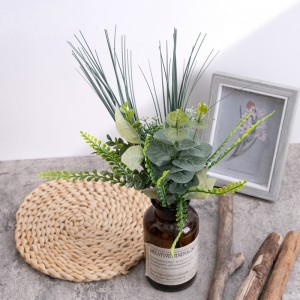 DY1-2503A 卸売素敵な価格フェイクシルク生地プラスチック植毛ユーカリバンドルと緑の植物 DIY 花装飾