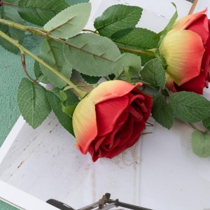 DY1-4633 ပန်းအတု နှင်းဆီ လက်ကားအလှဆင်ပန်း