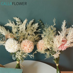 शादी की सजावट के लिए YC1002 हैंडमीड एस्टिल्ब यूकेलिप्टस कृत्रिम पोम्पोम गुलदस्ता फूल, सजावटी फूल और पुष्पांजलि कैला फूल