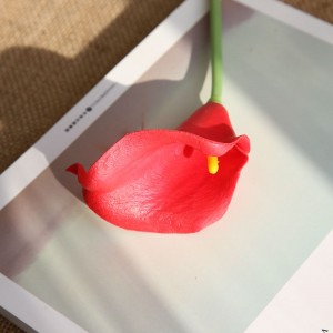 MW08083 Dekorativ konstgjord PU Touch Calla Lily Flower för hem/bröllop/fest dekoration
