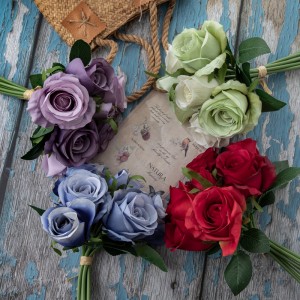 DY1-4549 Ανθοδέσμη τεχνητού λουλουδιού Τριαντάφυλλο Factory Άμεση πώληση Wedding Supply
