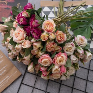 DY1-5784 Buchet de flori artificiale Fabrica de trandafiri Vânzare directă Aprovizionare pentru nuntă