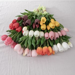 MW18509 Künstlicher siebenköpfiger Tulpenstrauß mit echter Haptik, kurzer Stiel, Länge 30 cm, heiß verkaufte dekorative Blume